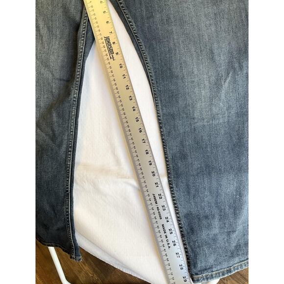 Wrangler Men Jeans 42X30 Blue Denim Button 30" Inseam Straight Leg Mid Rise - Picture 8 of 12